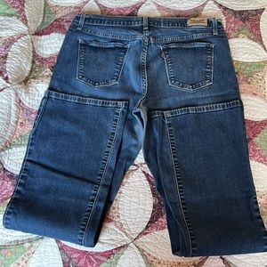 515 Bootcut Levi Jeans